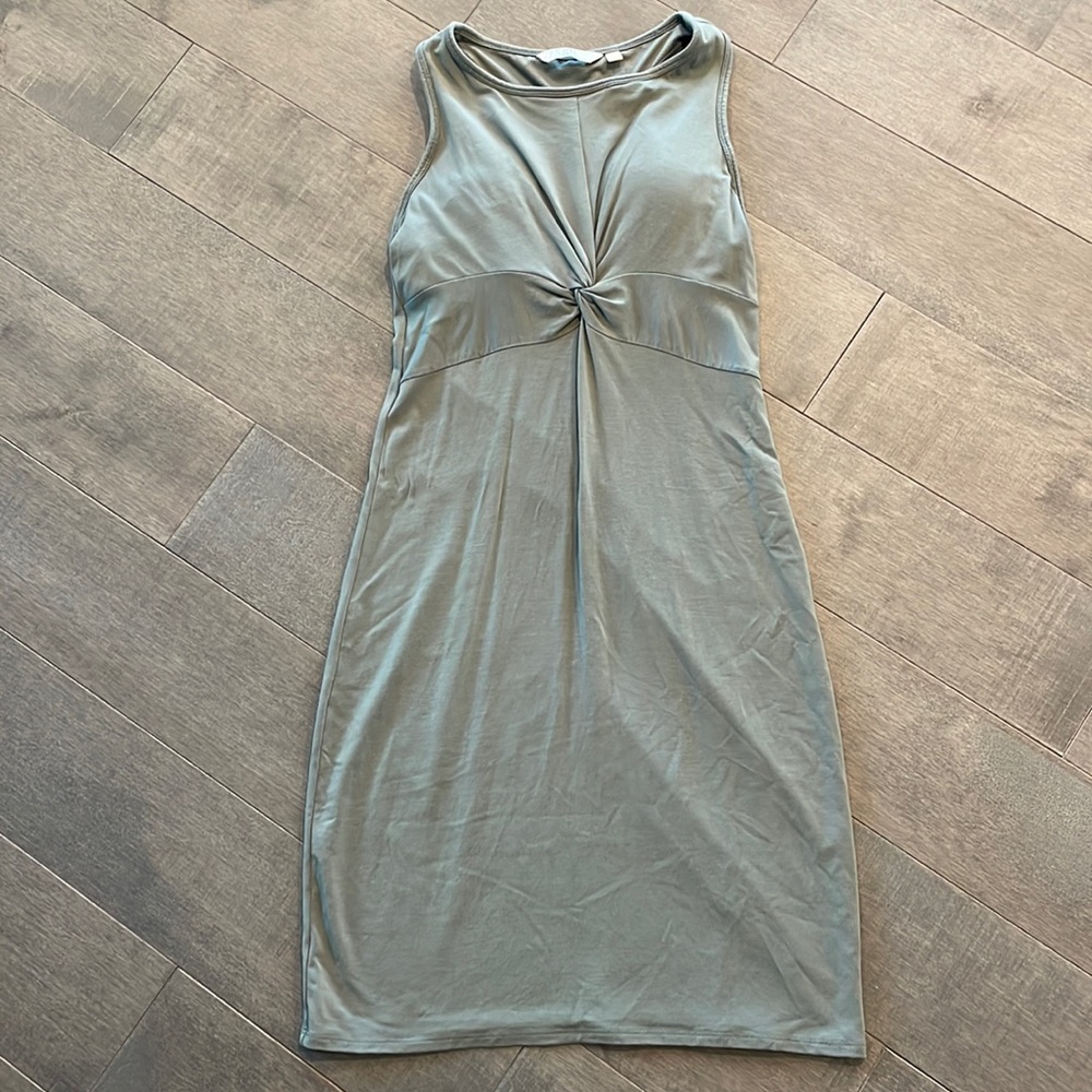 Athleta size small dress with pads